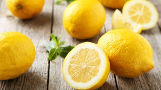 Скраб для тела с мелиссой и лимоном для устранения кожного сала и пятен - Лимон